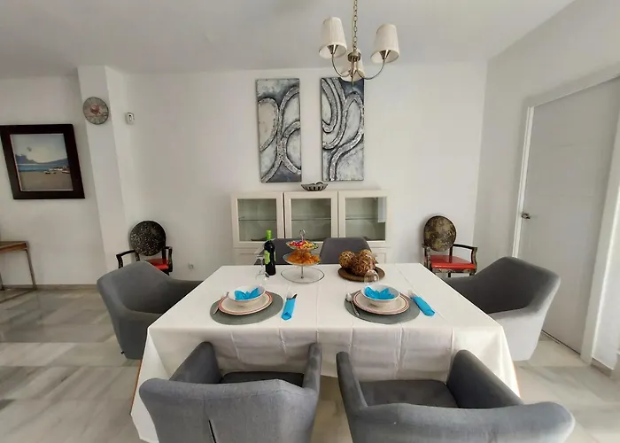 Tess Playamar Liszt Semesterbostad *